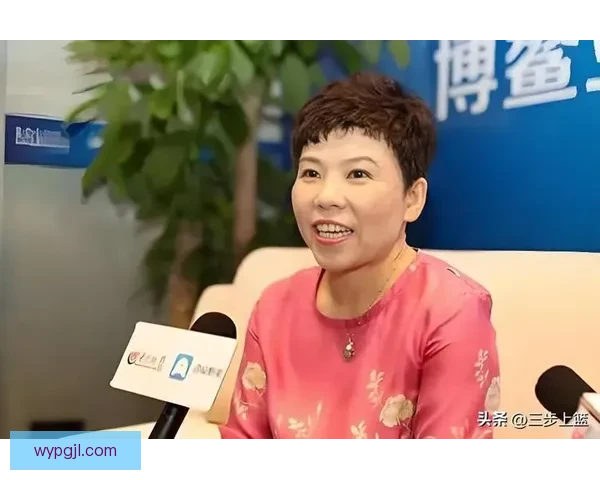 邓亚萍与马龙跨时代对决背后的技术与心理博弈揭秘